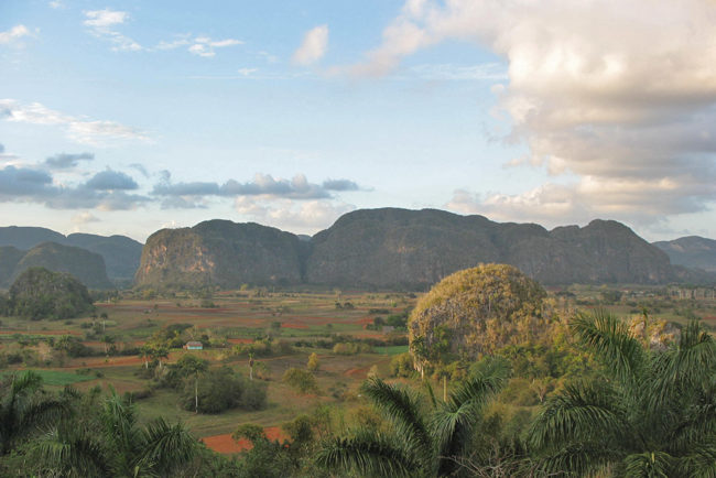 Vinales tour | OldCarTours in Havana