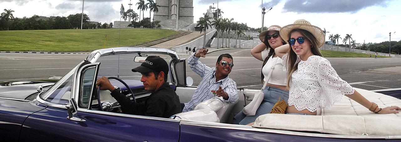 Reserve your classic car in Havana